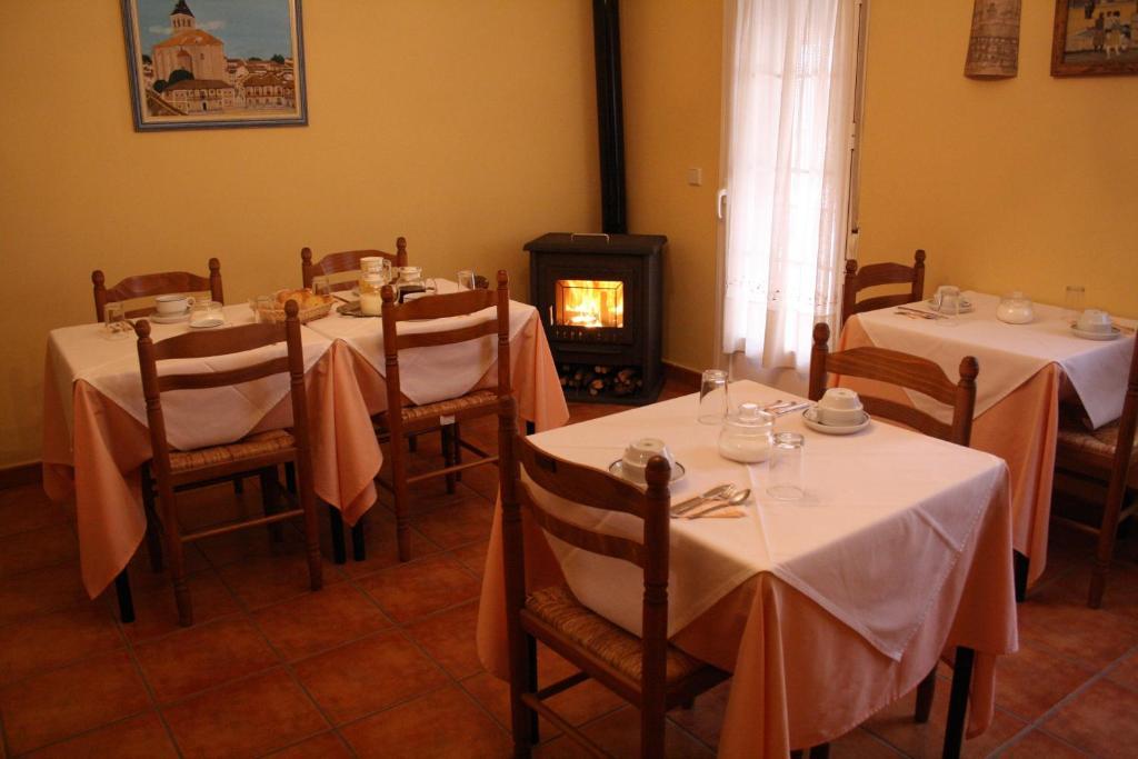 Hostal La Balquina تشينتشون المظهر الخارجي الصورة