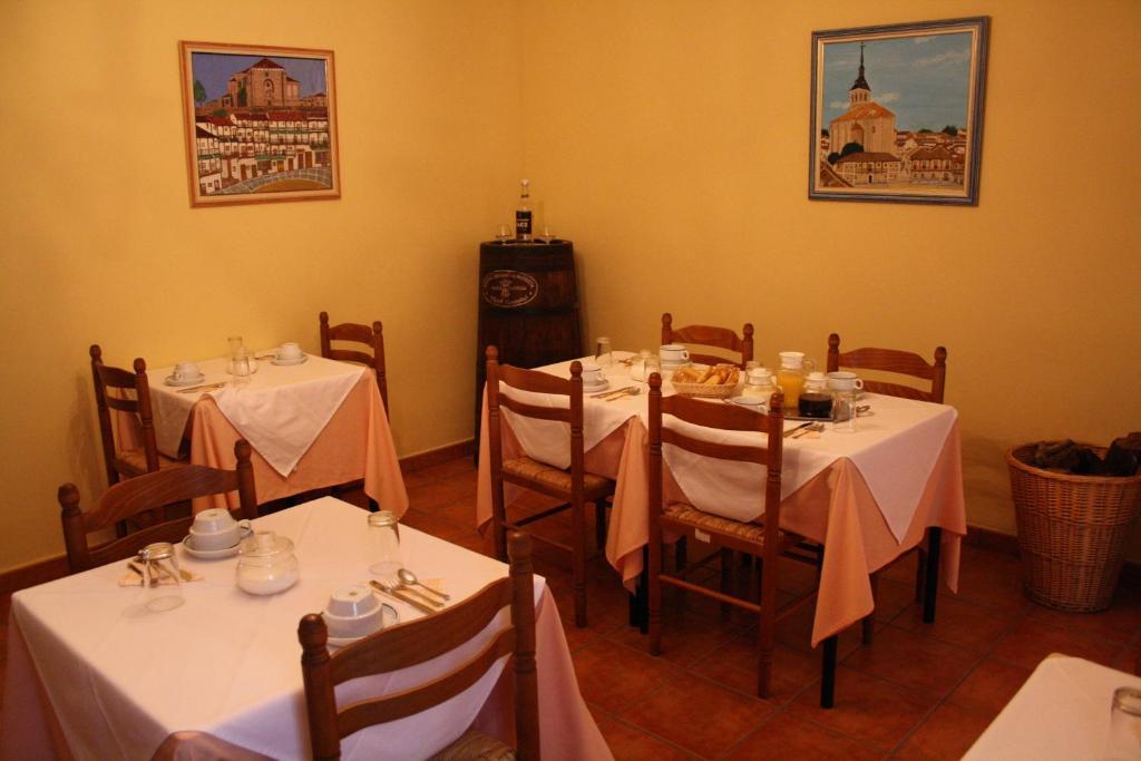 Hostal La Balquina تشينتشون المظهر الخارجي الصورة