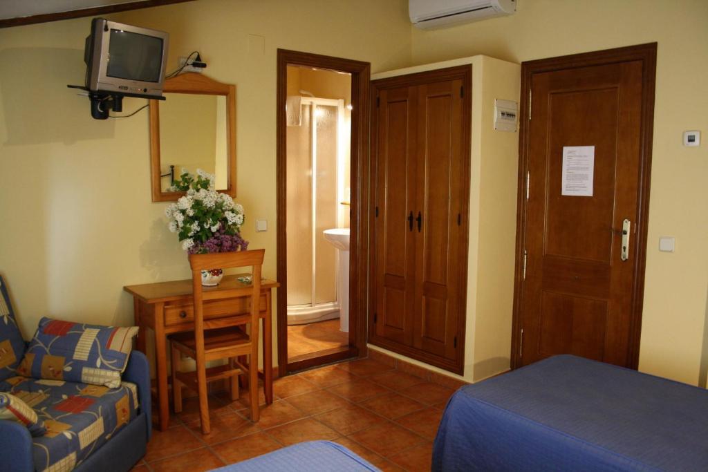 Hostal La Balquina تشينتشون المظهر الخارجي الصورة