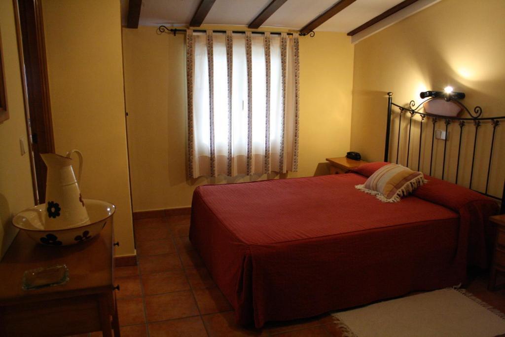 Hostal La Balquina تشينتشون المظهر الخارجي الصورة