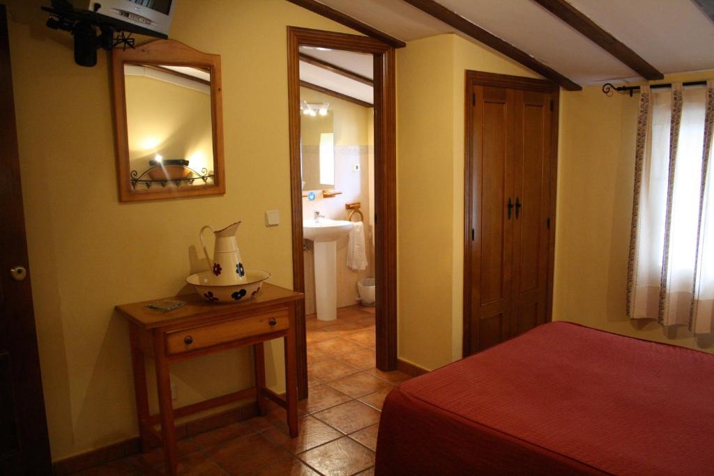 Hostal La Balquina تشينتشون المظهر الخارجي الصورة